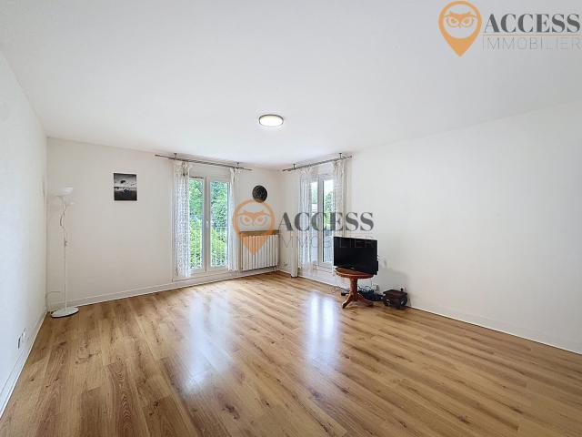 GROSLAY CENTRE Appartement de 81m2 avec balcon !