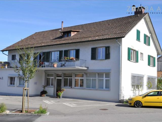 GROSS, schöne Lage, viel Sonne, mit Garten und Westterrasse