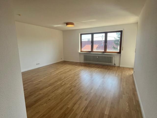 Großartig geschnittene 3 Zimmer Wohnung in Hilzingen mit 2 Balkonen