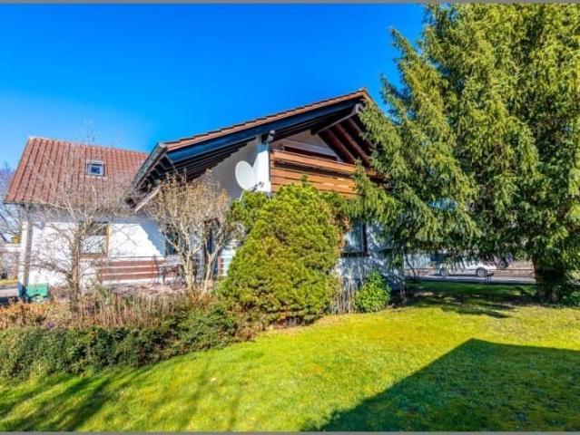 Großartig! Sehr gepflegtes Einfamilienhaus in begehrter Lage mit Anbau u. Garten