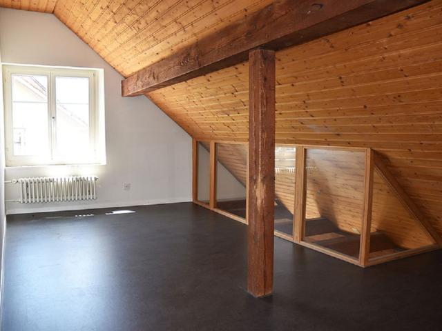 GROSSARTIGE WOHNUNG MIT GEMTLICHEM FLAIR