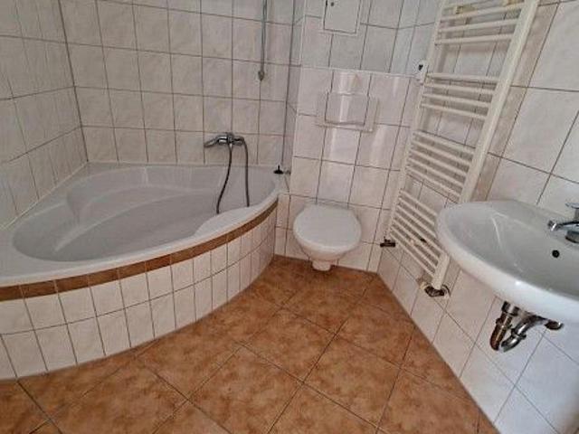 Große 5 Raum Wohnung Super Grundriss absolut familientauglich mit Balkon!