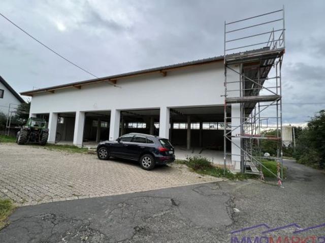 Große Garage mit Lagerung in Neunkirchen Seelscheid zu vermieten