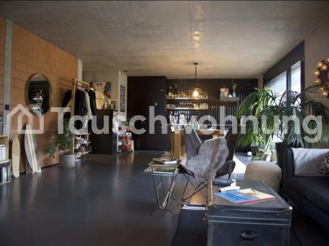 Grosse loftartige 2.5 Zimmer Wohnung Kreis 4 gegen mind. 3.5