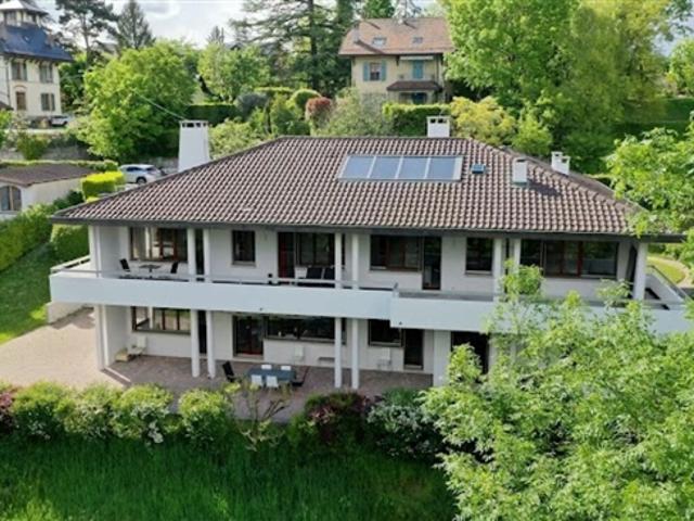 Große renovierte Villa mit Garten Lancy