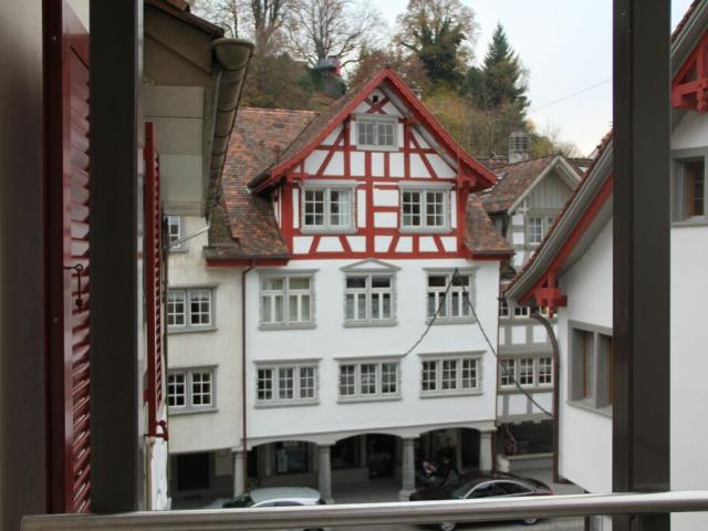 Grosse Wohnung zum vermieten!