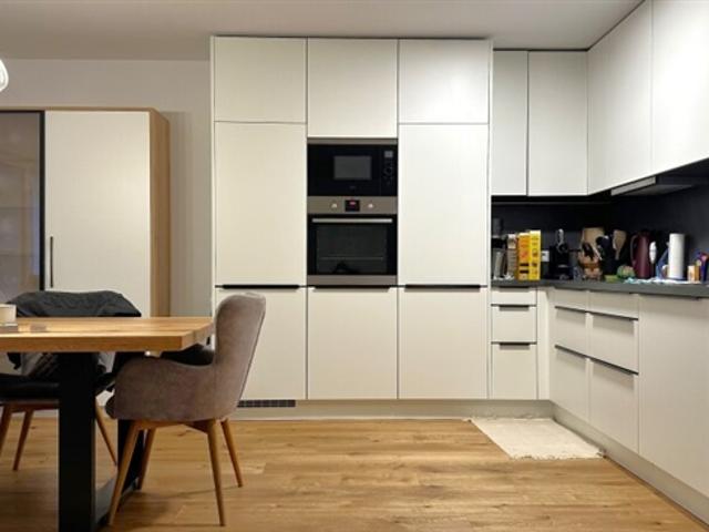 Große Wohnung mit Garten und Tiefgaragenstellplätzen