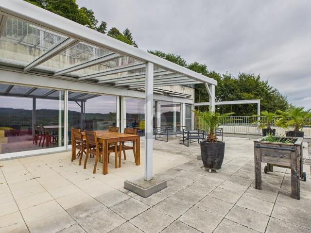 GROSSE TERRASSE AN TOP LAGE UND TRAUMAUSSICHT