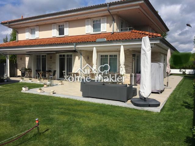 Große und modern luxuriös ausgestattete Villa im Toskana Stil am Hamburger Stadtrand zu verkaufen