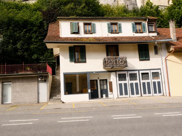 GROSSEN IMMOBILIEN Wohngebäude mit Atelier und Lager mit Entwicklungspotenzial an der Burgstrasse in Thun