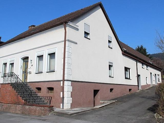 großes Mehrfamilienhaus in Oeventrop