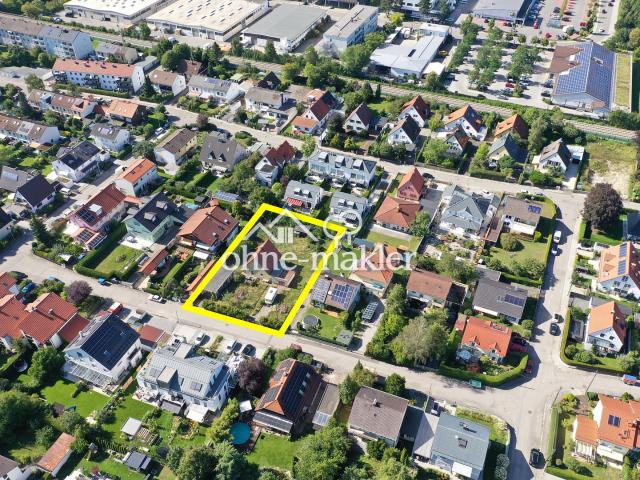 Großes Baugrundstück in sehr guter Lage in Germering Harthaus bei München / provisionsfrei