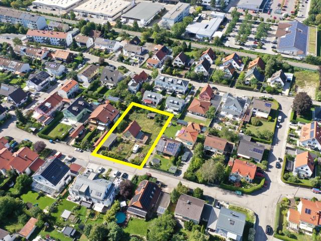 Großes Baugrundstück in sehr guter Lage in Germering Harthaus bei München / provisionsfrei