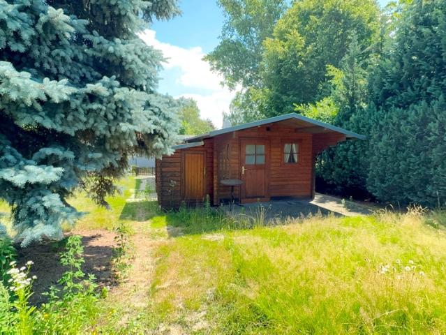 Großes Baugrundstück in Siebenlehn mit Bungalow und Doppelgarage zu verkaufen