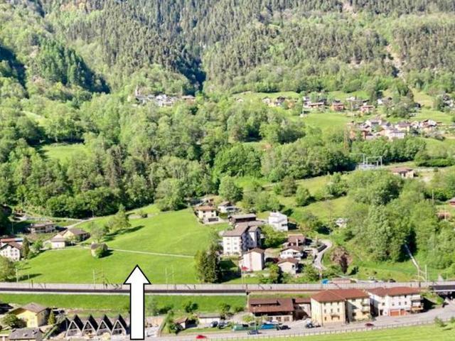 grosses Baulandgrundstück R3 von 3014m2 mit schöner Aussicht / large building plot R3 of 3014 m2