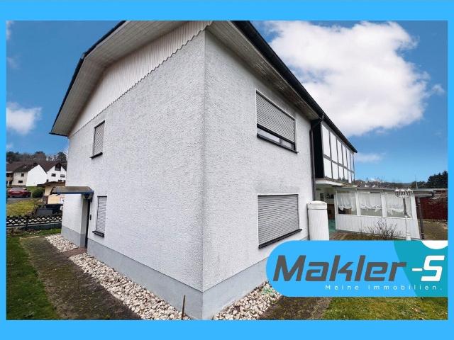 Großes EFH mit ELW, 6ZiKBBTGge, Carport und pflegeleichtem Garten