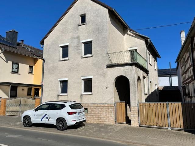 Großes Einfamilienhaus zum Kauf