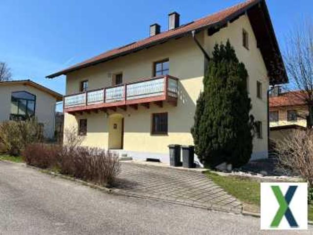 Großes Einfamilienhaus mit Garten