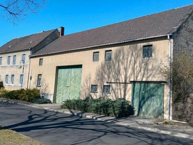 Neuer Preis ! Großes Einfamilienhaus.209m² Wohnfläche.3000m² Grundstück