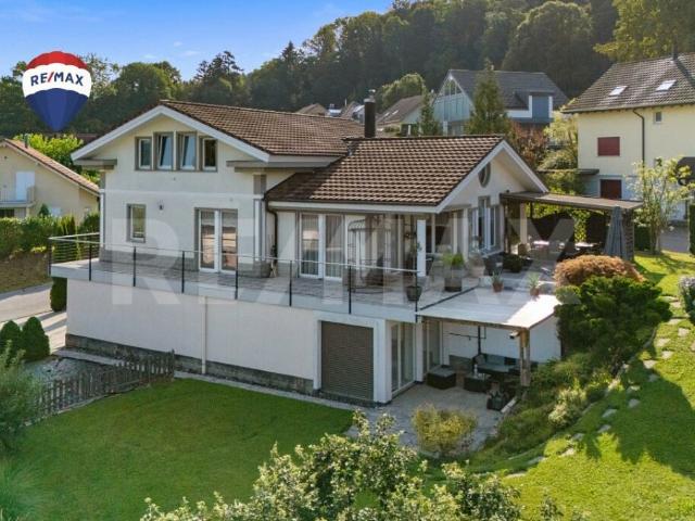 Grosses Generationenhaus mit Weitsicht, Wohnung und Ausbaureserve