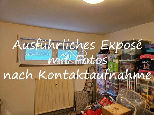 Großes Gewerbegrundstück mit Hallen und Büro