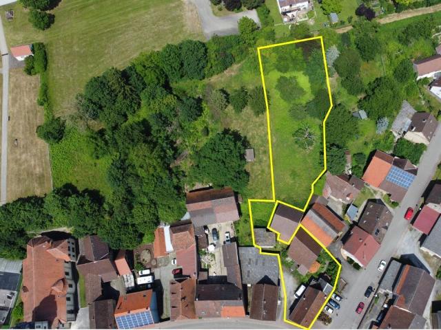 GROßES Grundstück großes GLÜCK! Bauernhaus für Pferdeliebhaber
