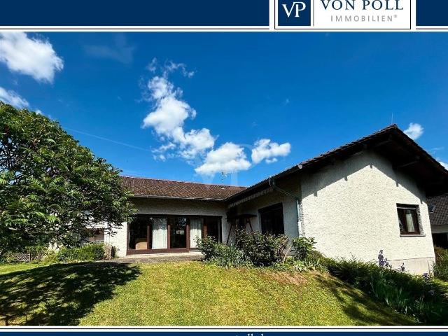 Großes Grundstück in TOP LAGE: Bungalow mit Einliegerwohnung!