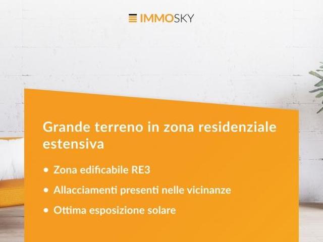 Großes RE3 Grundstück in einem ausgedehnten Wohngebiet