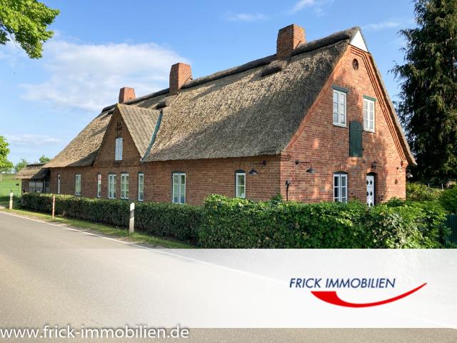 Großes Reetdachhaus in Strandnähe Zwischen Dahme/Ostsee und Heiligenhafen