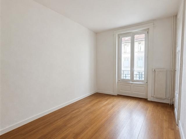 Grosses Studio in Lausanne – Ideale Lage und ruhige Umgebung