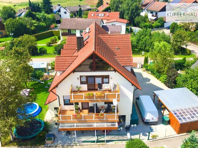 Großfamilien & Kapitalanleger aufgepasst: TOP Dreifamilienhaus, in 26 Min. mit Bahn in MUC/AUG