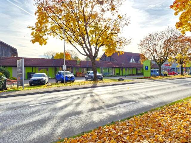 großflächige Handelsfläche an der Staatsstraße