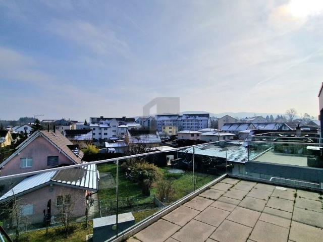 GROSSZÜGIG MIT 2 TERRASSEN