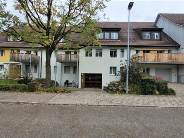 grosszügig praktisch zentrale Lage