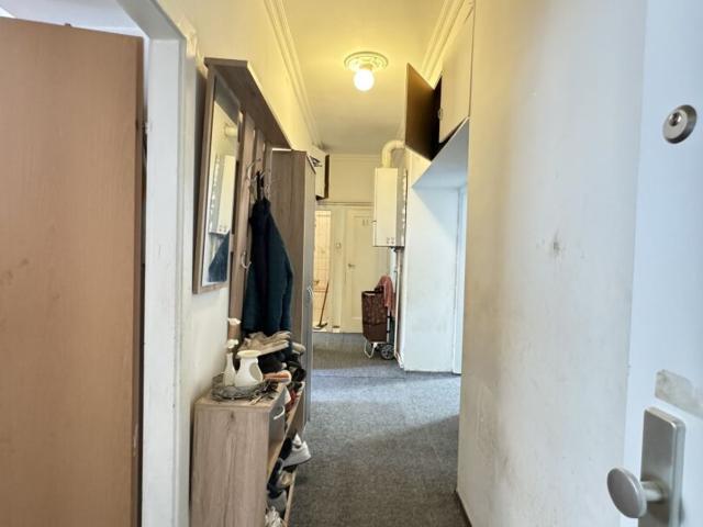 Großzügige 4 Zimmer Wohnung mit Charme und Komfort