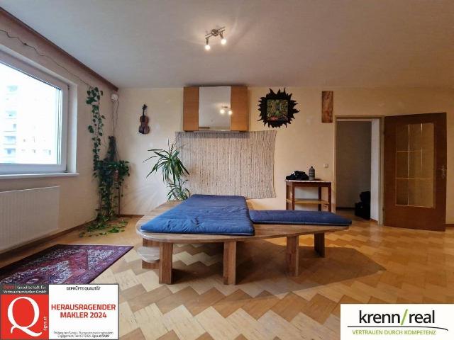Großzügige 4 Zimmer Wohnung mit Loggia – Perfekte Raumaufteilung!
