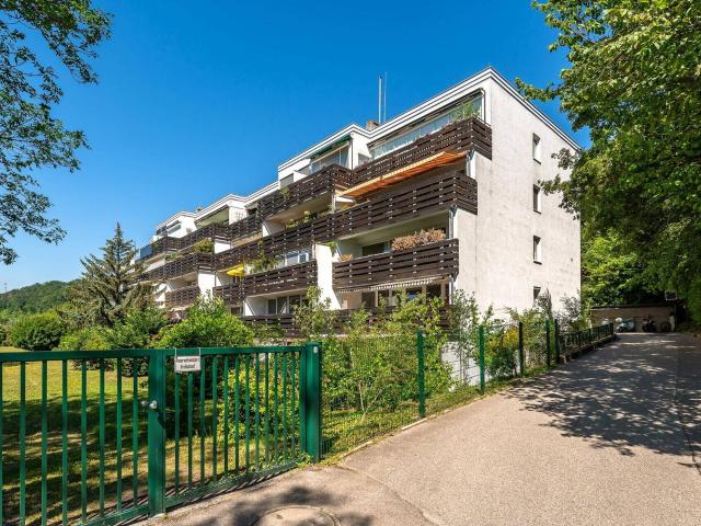 Großzügige 4 Zimmer Wohnung am Wienerwald – Terrasse | Garage | 102 m²
