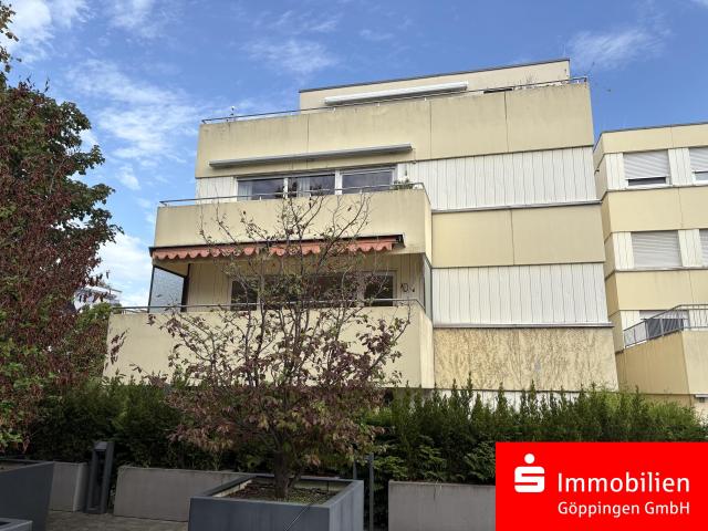 Großzügige 4 Zimmer Wohnung in guter Lage von Göppingen – mit Süd Balkon und Garage