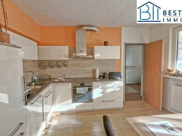 Großzügige 4 Zimmer mit 2 Balkonen und Ausblick