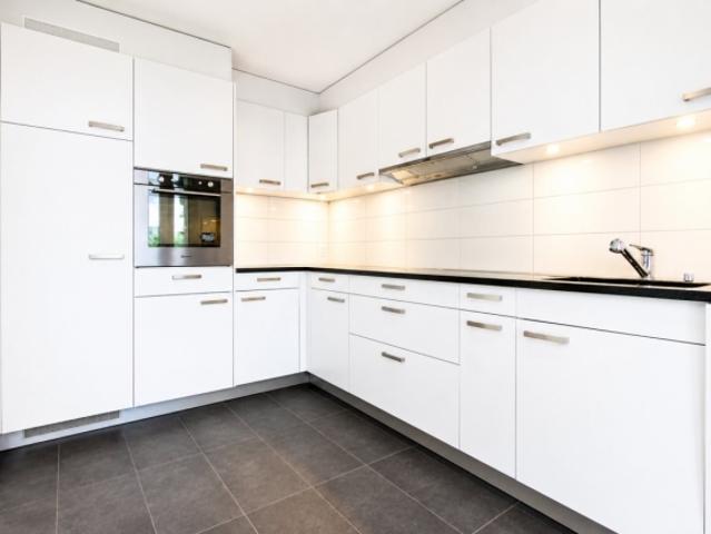 Grosszügige 4½ Zimmerwohnung mit Gartensitzplatz