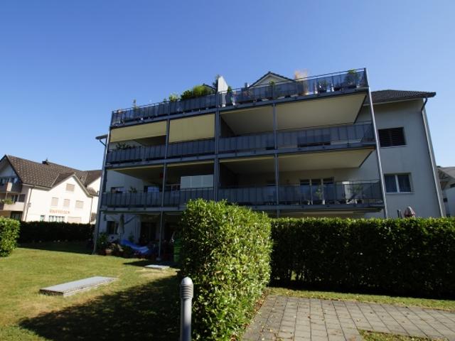 Grosszügige 4 1/2 Zimmerwohnung in familienfreundlichem Quartier