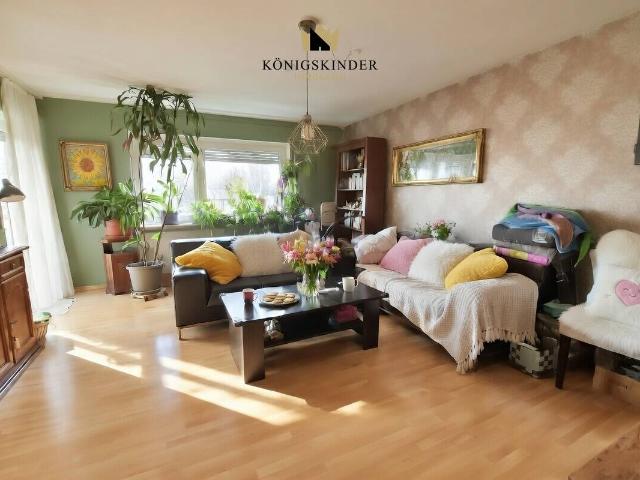 Großzügige 4,5 Zi. ETW mit Südbalkon, 2 Bädern & KFZ Stellplatz