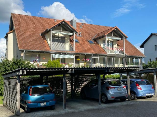 Grosszügige 4.5 Zimmer Gartenwohnung mit gedecktem Sitzplatz