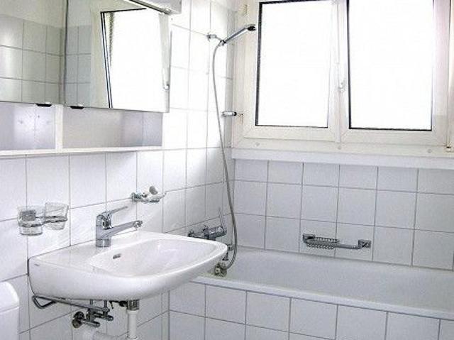 Grosszügige 4.5 Zimmerwohnung in gepflegter Liegenschaft zu vermieten