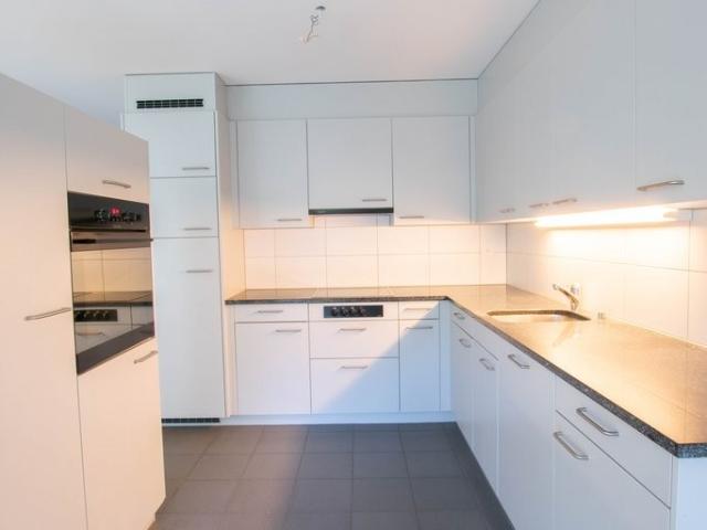 Grosszügige 4.5 Zimmerwohnung in Kehrsatz