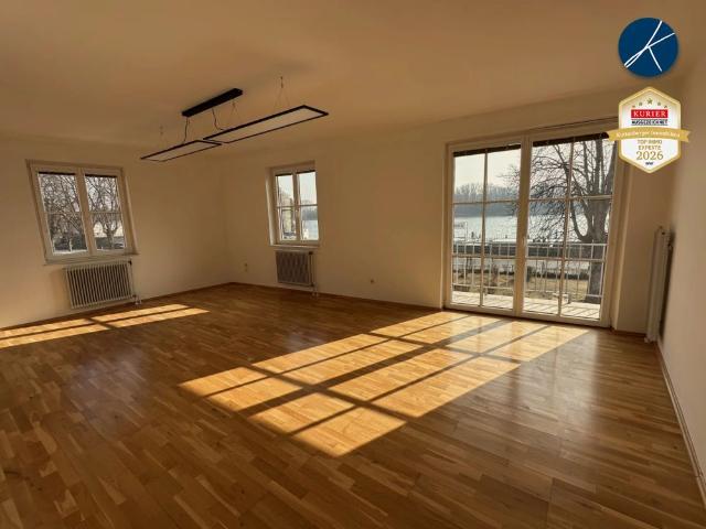 Großzügige 4er WG nahe DPU mit sonnigem Balkon und Donaublick