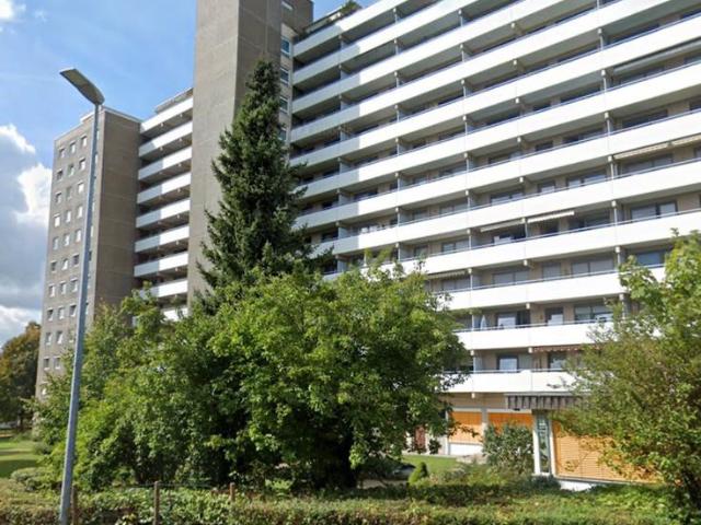 Großzügige 5 Zimmer Wohnung