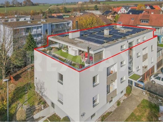 Grosszügige 5.5 Zimmer Attikawohnung an sonniger, zentraler Lage