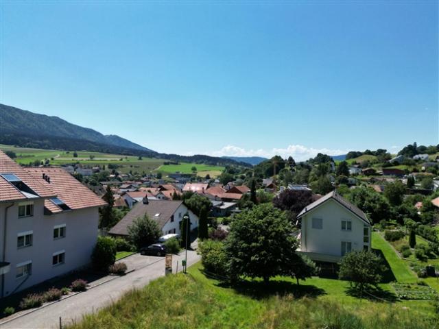 Grosszügige 5.5 Zimmer Wohnung mit aussergewöhnlicher Terrasse von 56 m²