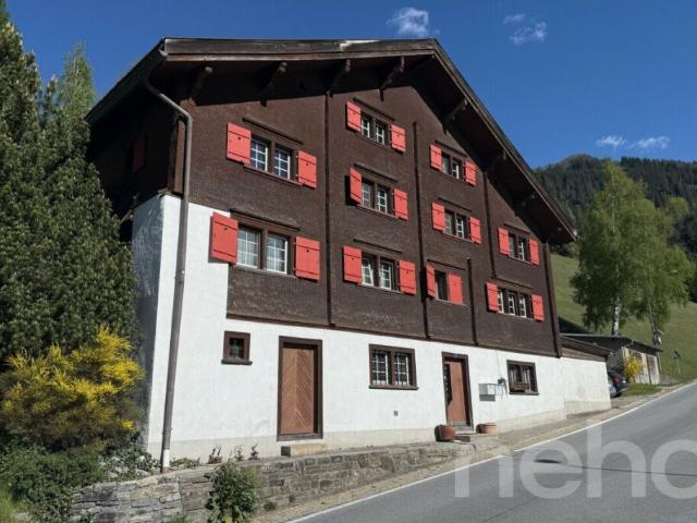 Grosszügige 5.5 Zimmer Wohnung mit Bündner Charme in Uors